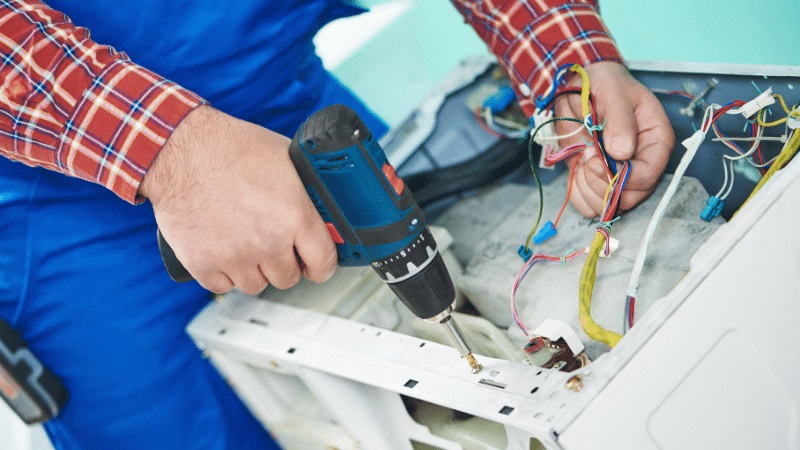 Esenyurt Daikin Daikin çamaşır makinesi kart tamiri – Su almama arızası orijinal parça ile giderildi. - Teknik servis örneği